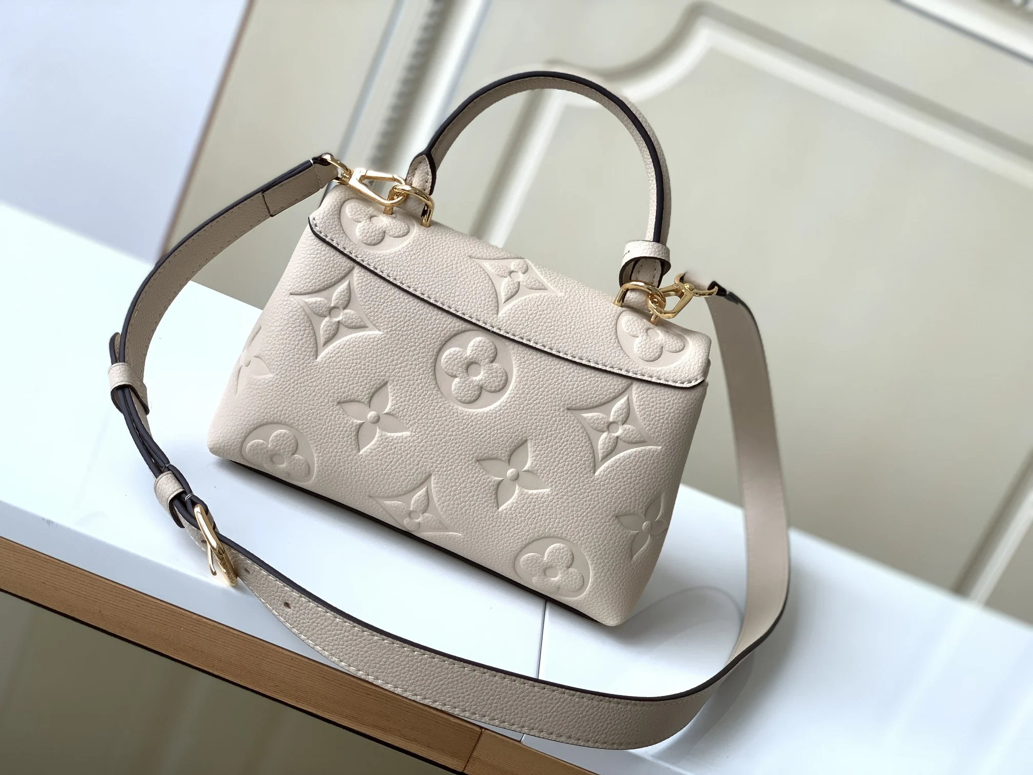 LV $88 gallery