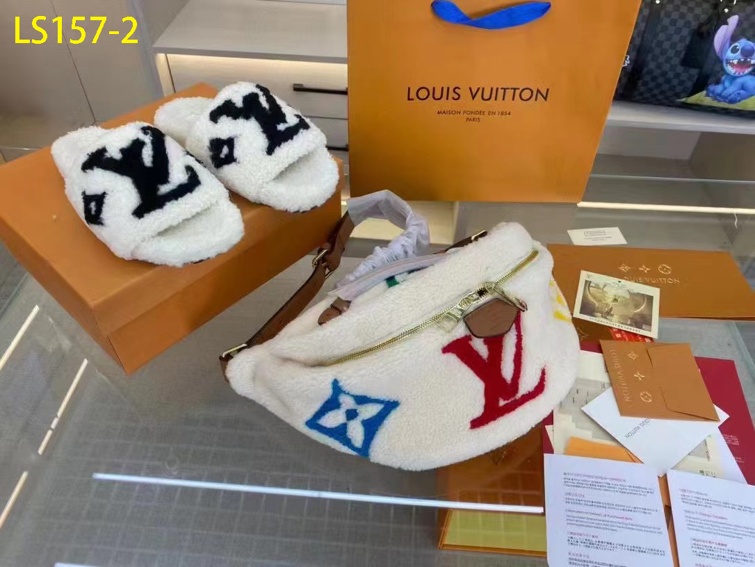 LV $90 gallery