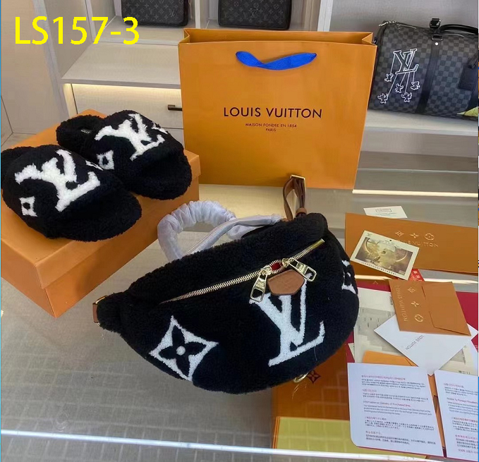 LV $90 gallery