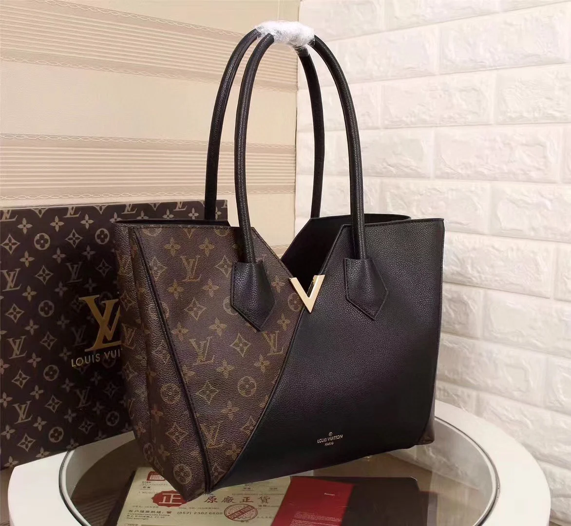 LV $90 gallery