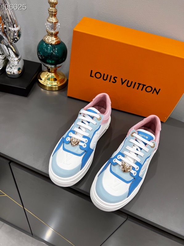 LV $90 gallery