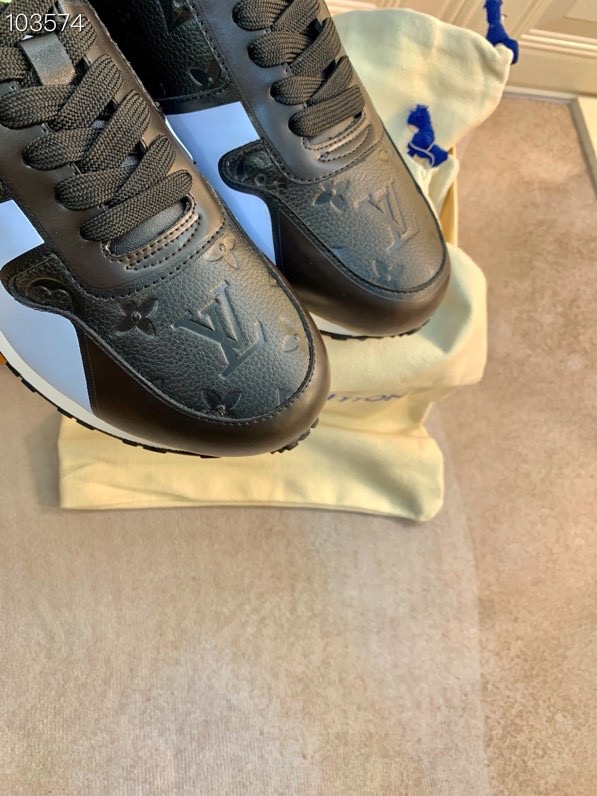 LV $90 gallery