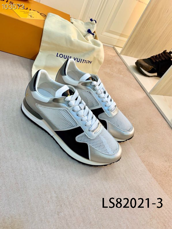 LV $90 gallery