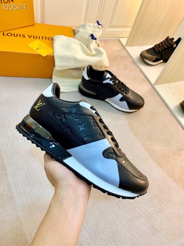 LV $90 gallery