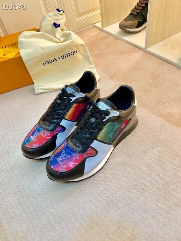 LV $90 gallery