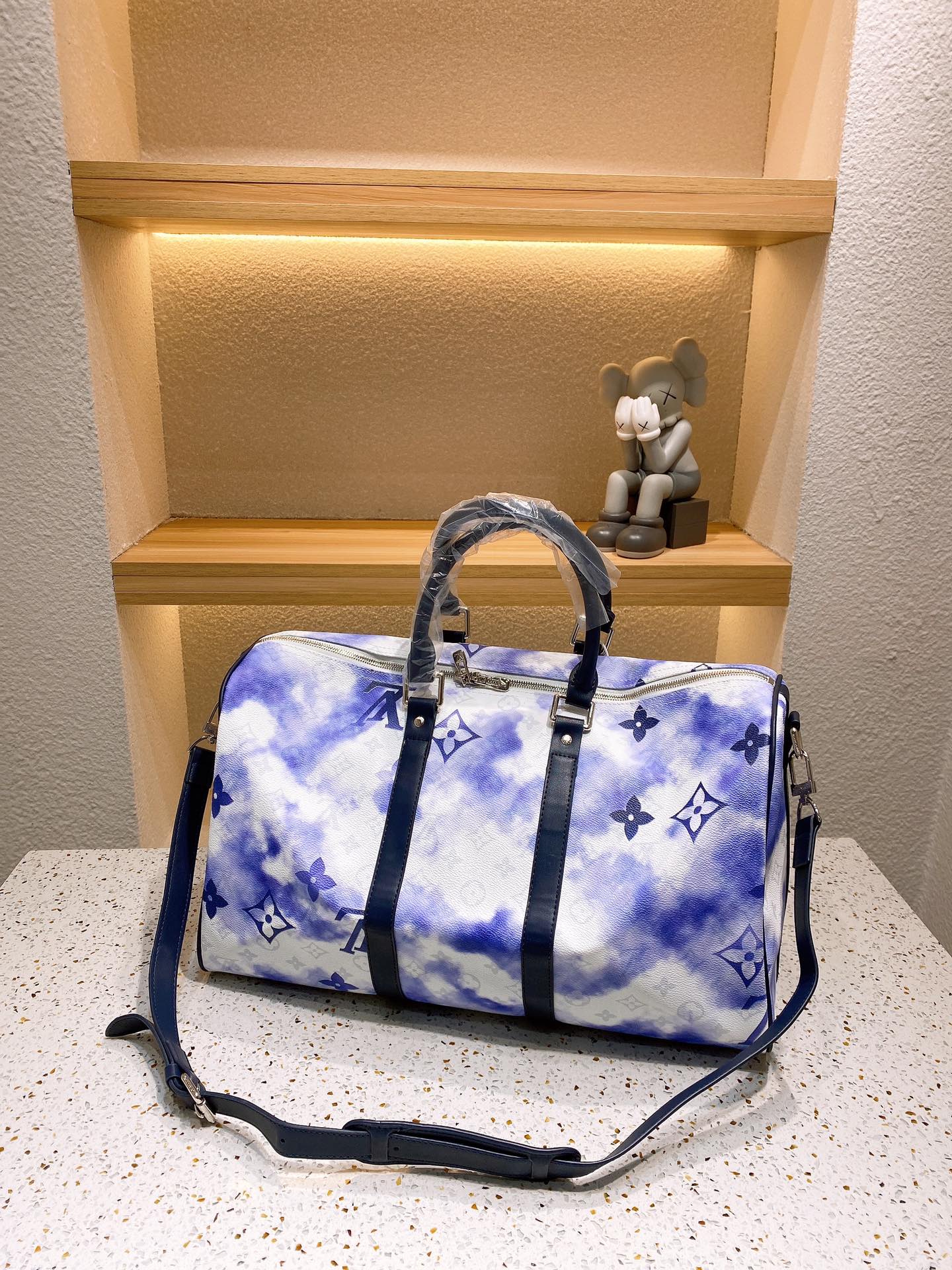 LV $90 gallery