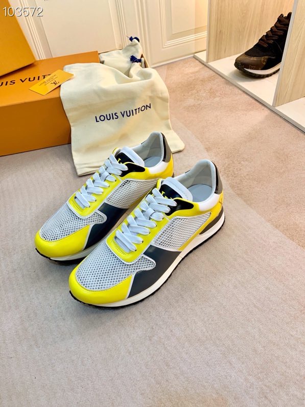 LV $90 gallery