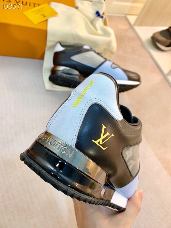 LV $90 gallery