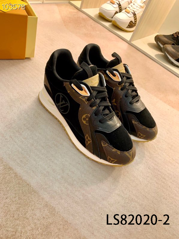 LV $90 gallery