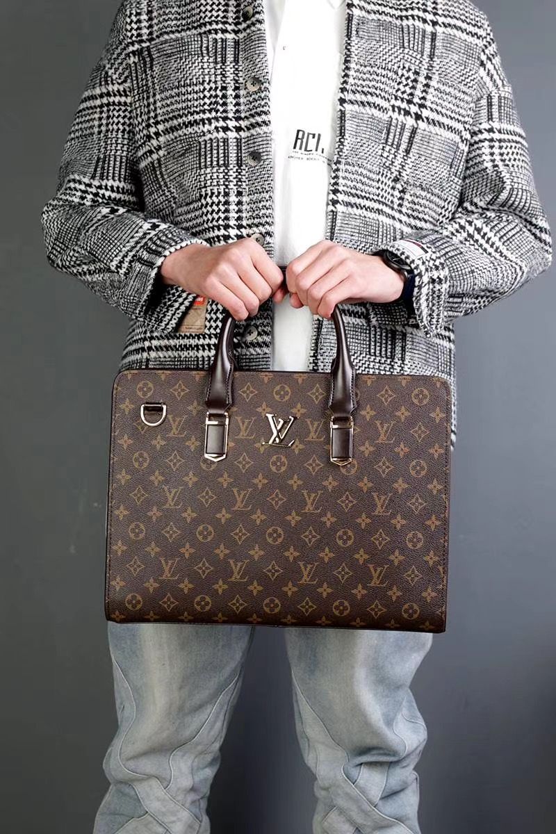 LV $91 gallery