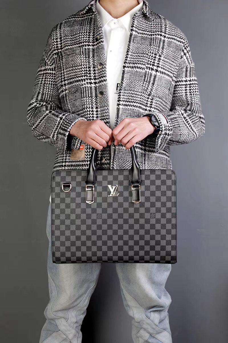 LV $91 gallery