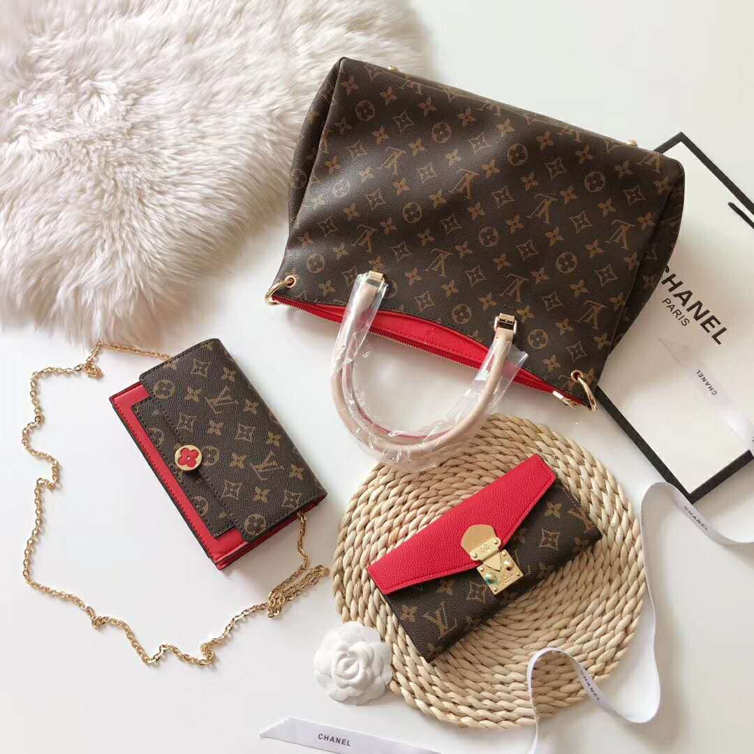 LV $91 gallery