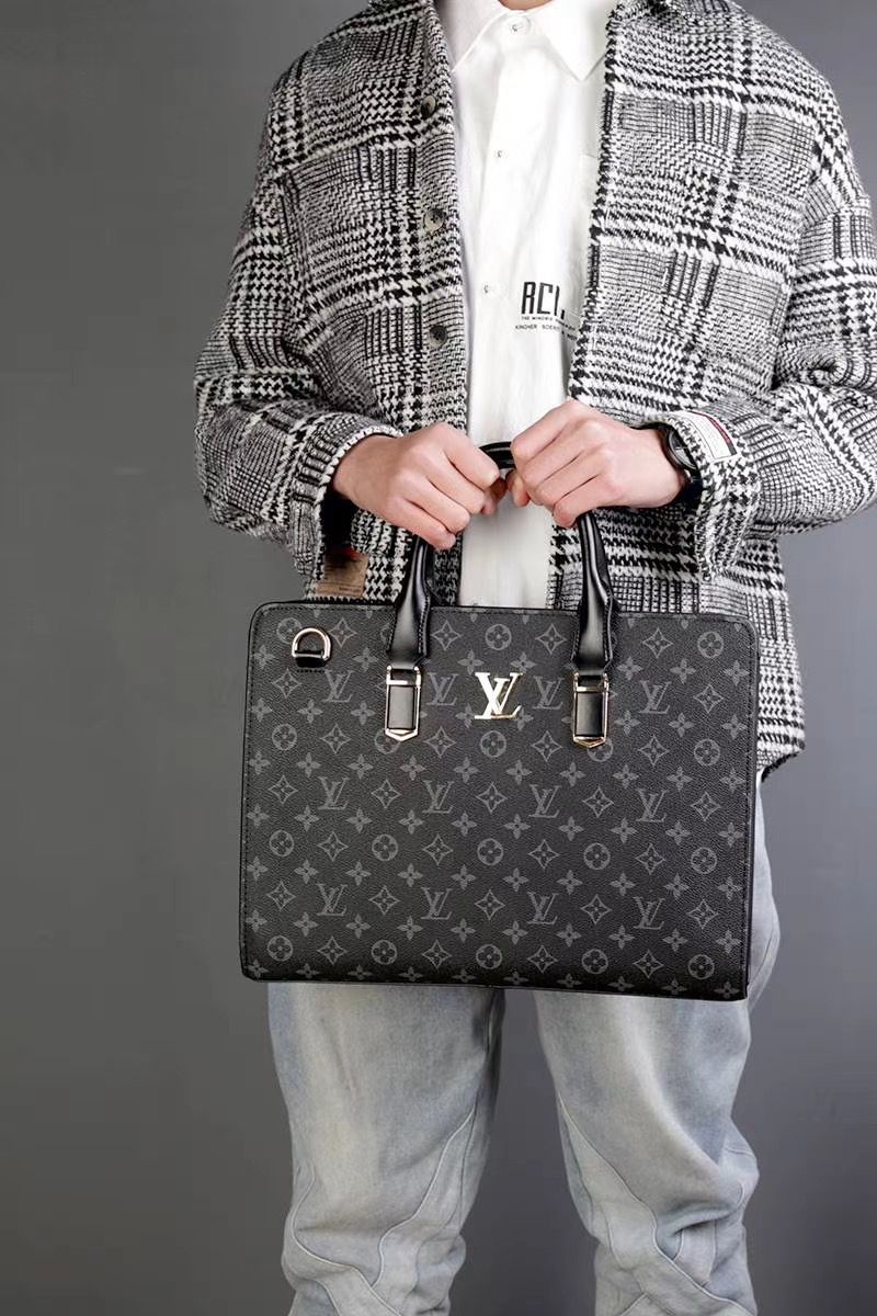 LV $91 gallery