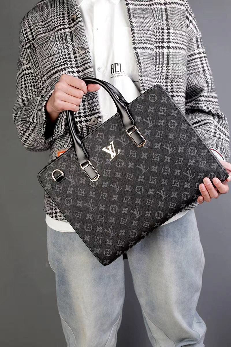 LV $91 gallery