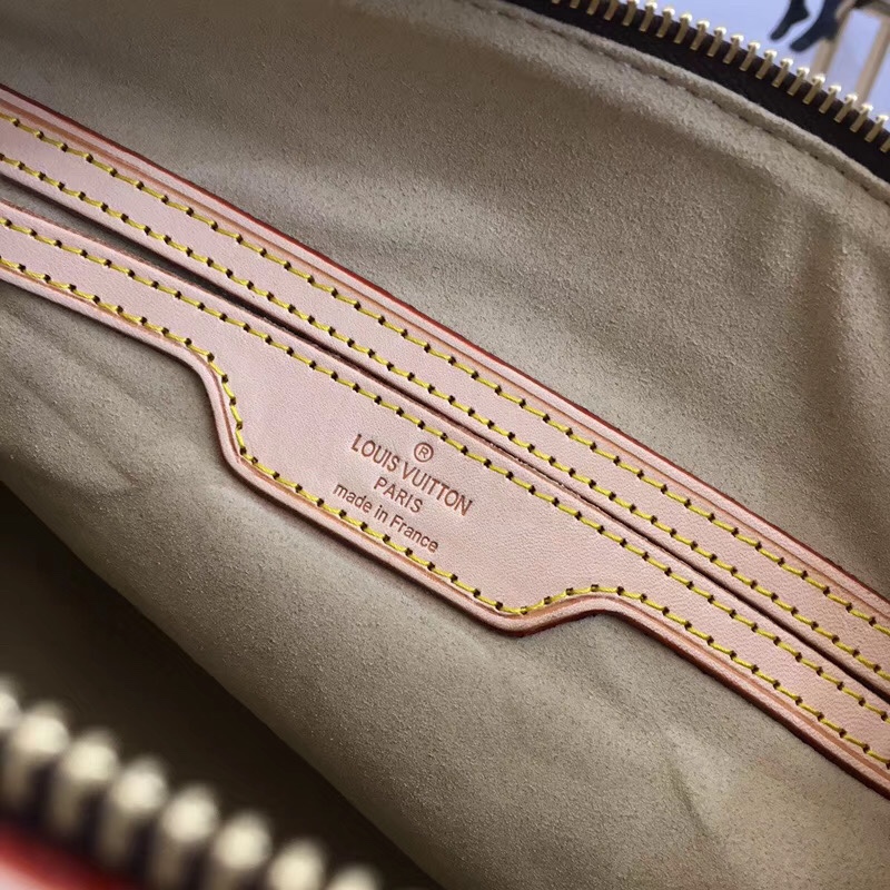 LV $92 gallery