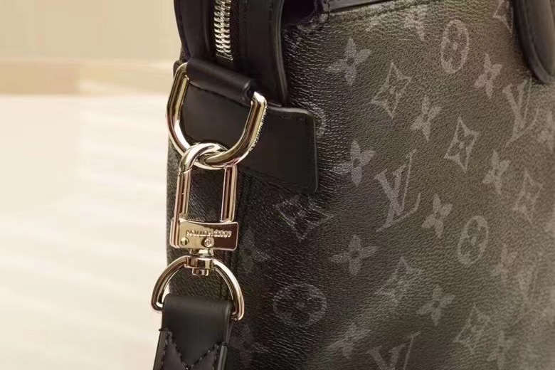 LV $92 gallery