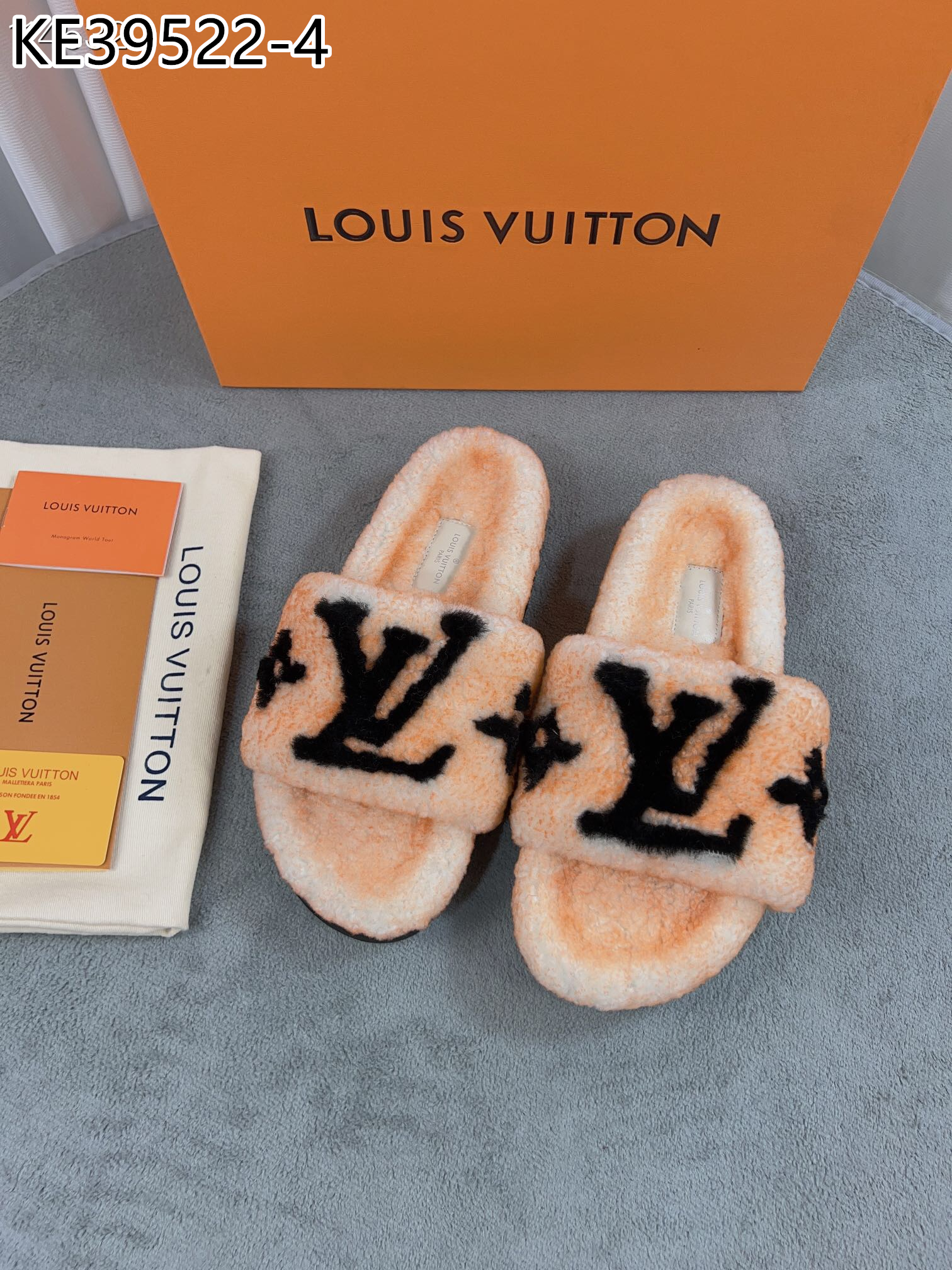 LV $92 gallery