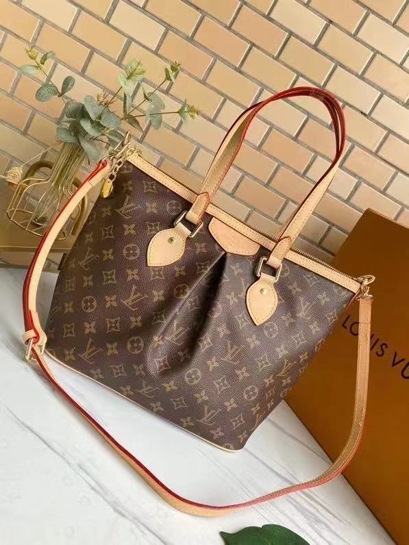 LV $92 gallery