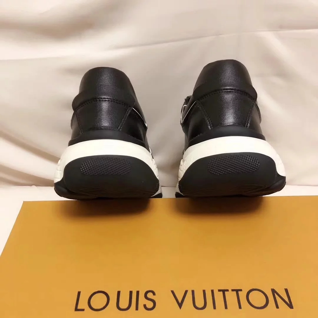 LV $92 gallery