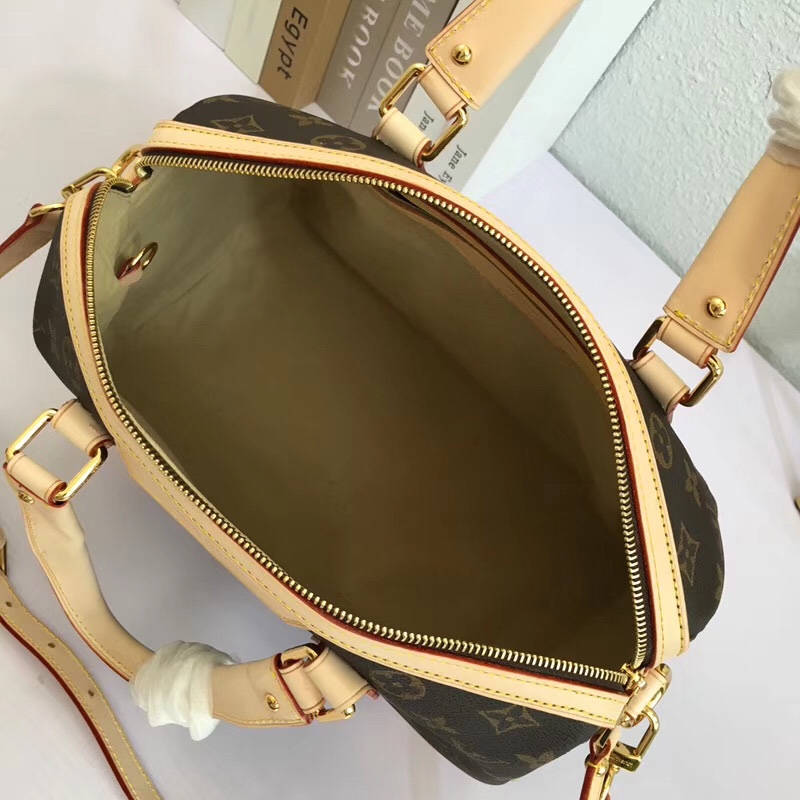 LV $92 gallery