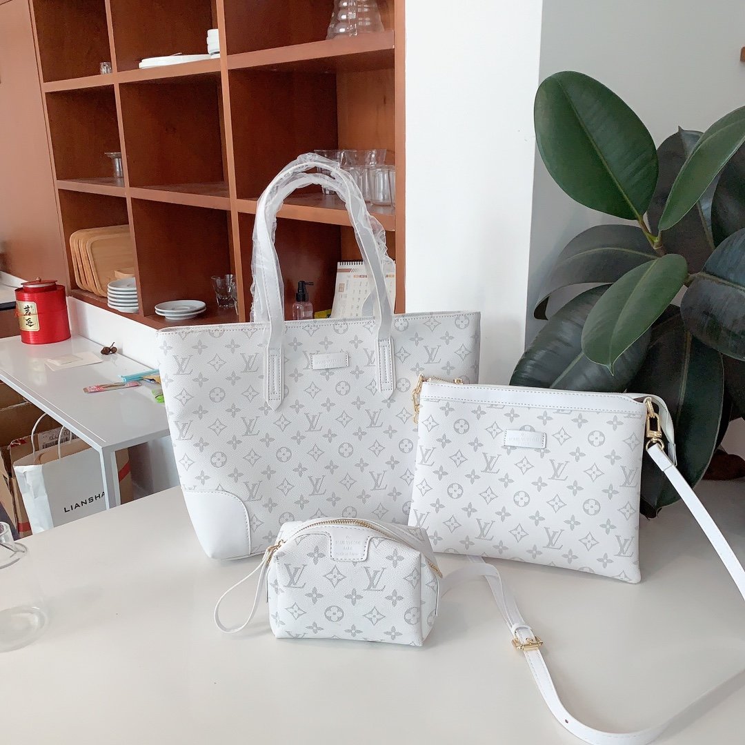 LV $94 gallery