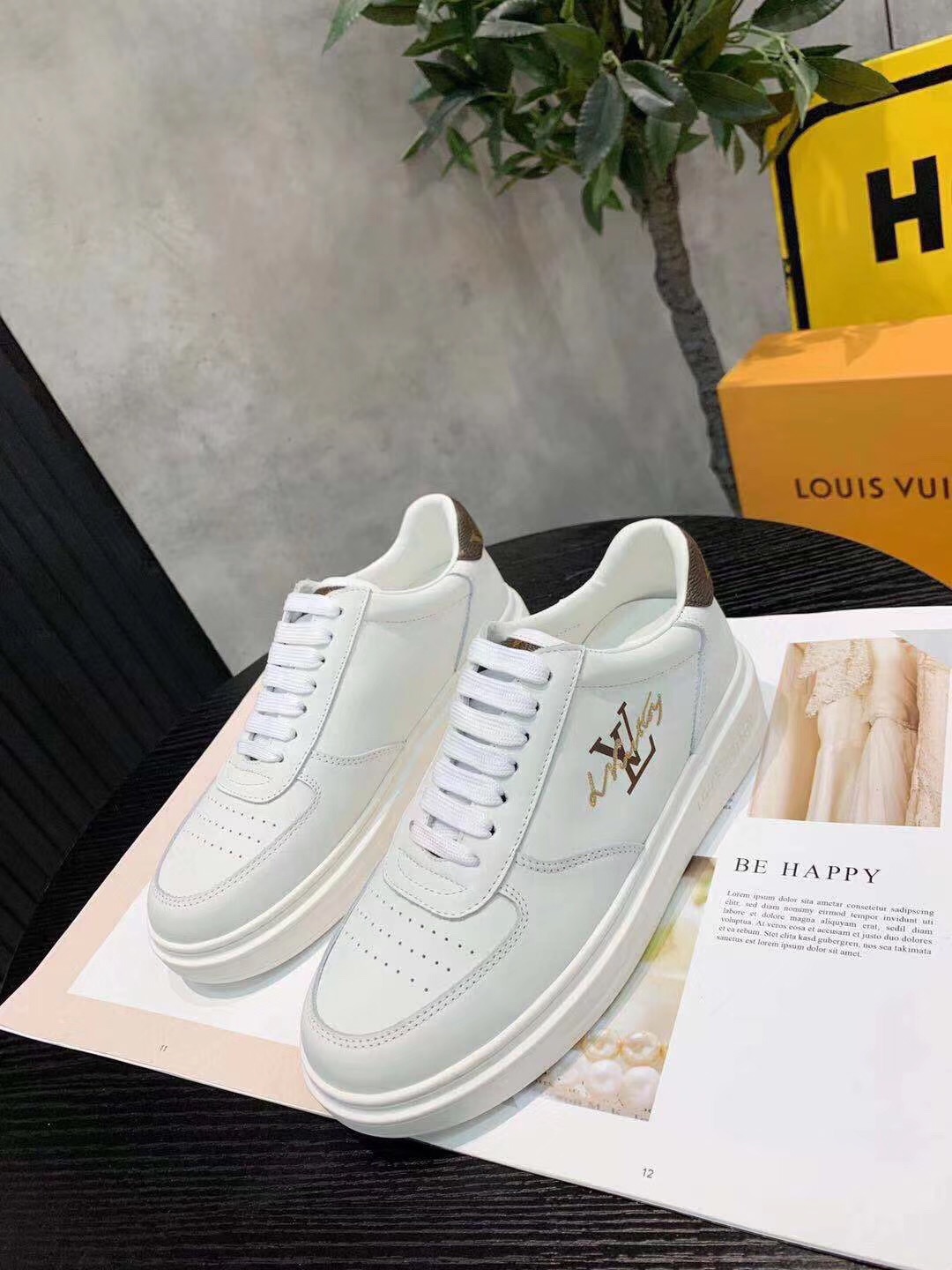 LV $95 gallery