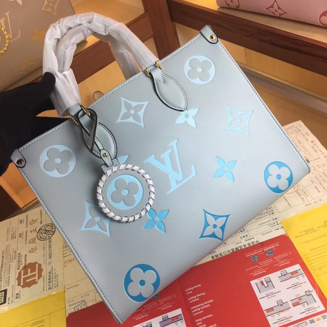 LV $95 gallery