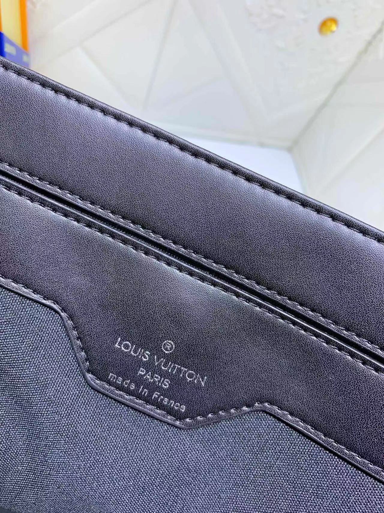 LV $96 gallery