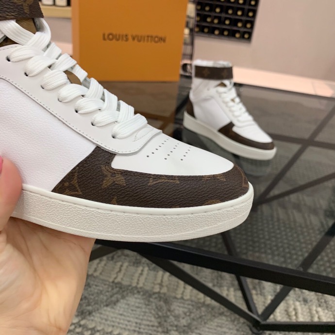 LV $96 gallery