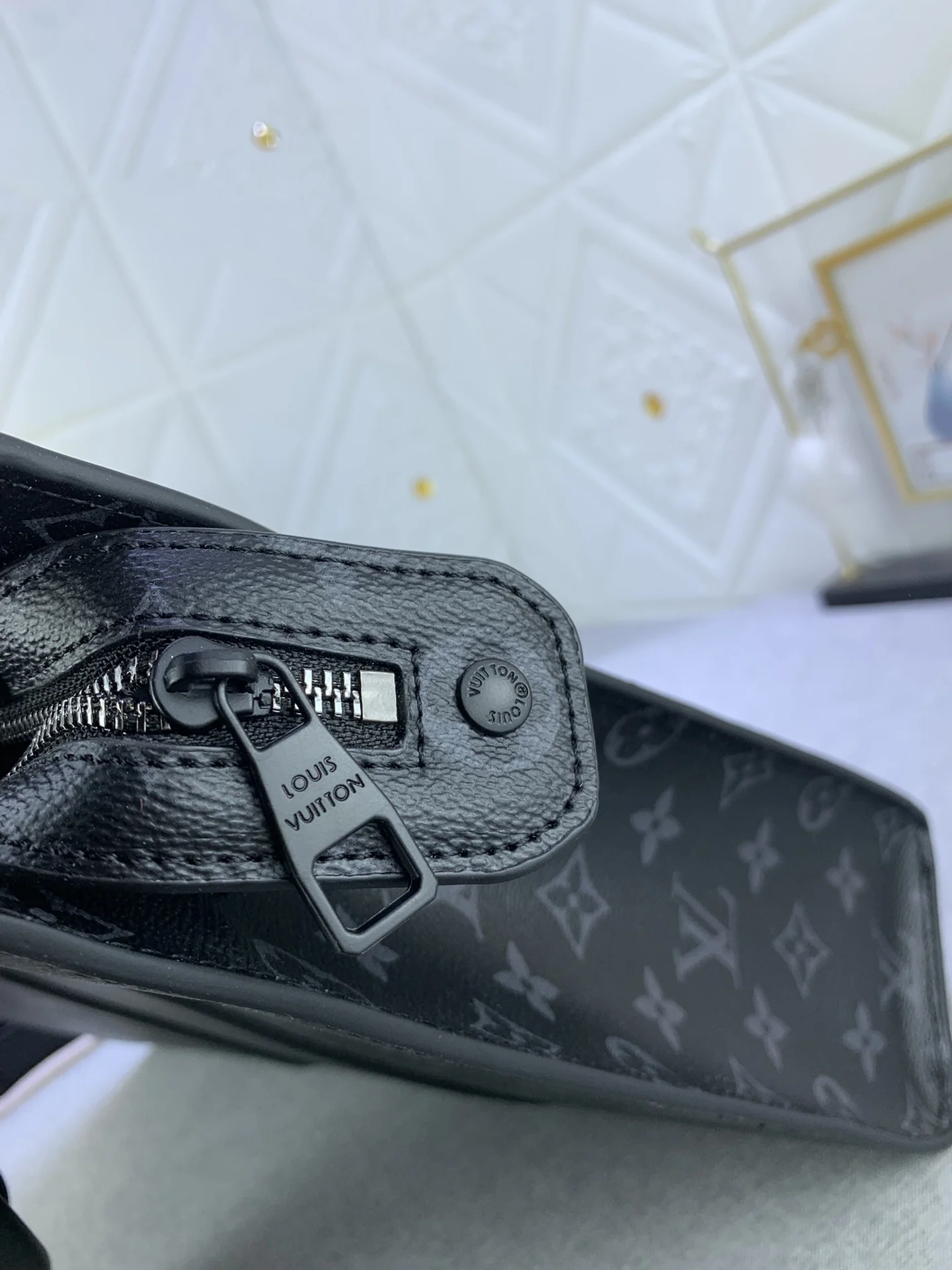 LV $96 gallery