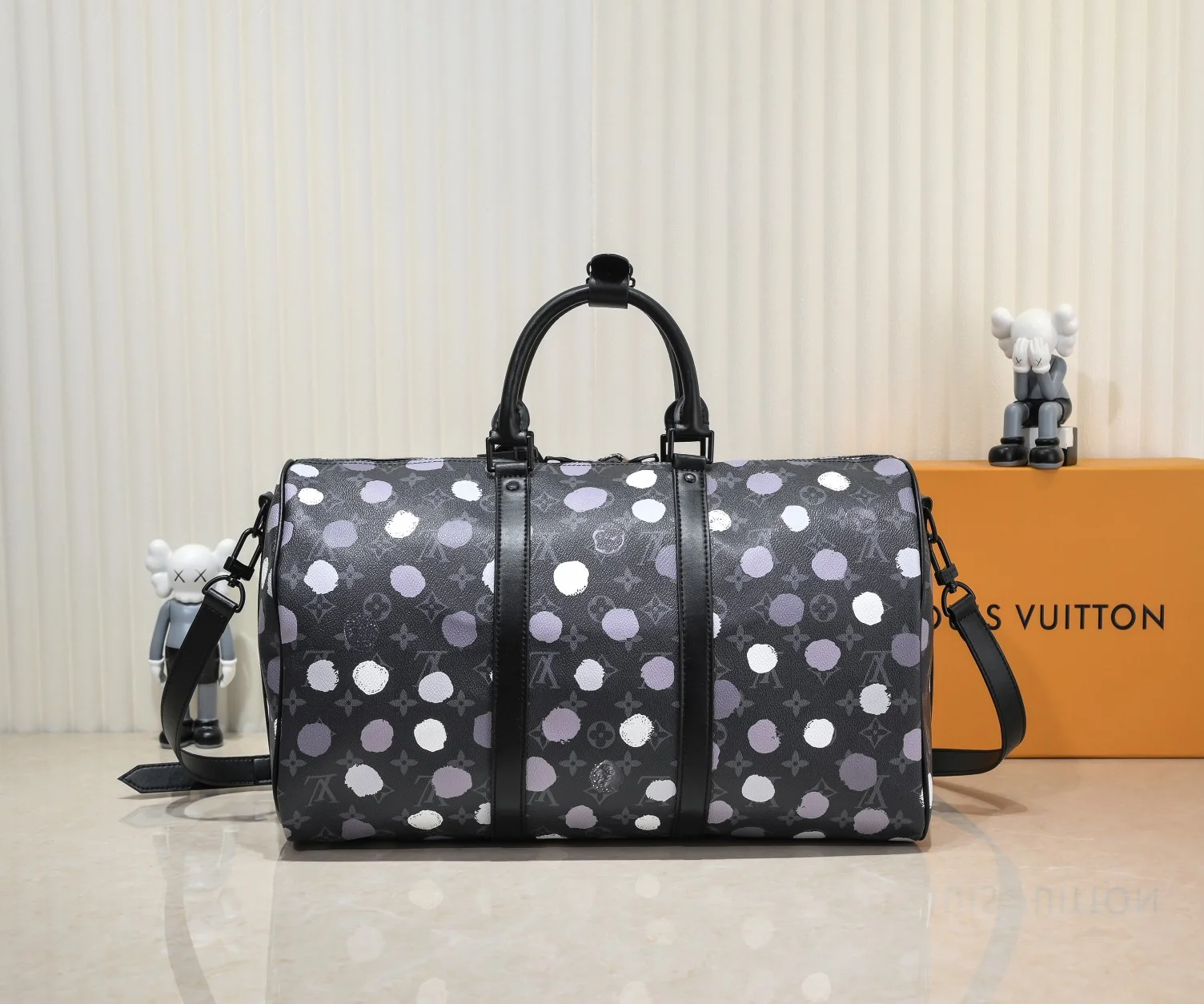 LV $96 gallery