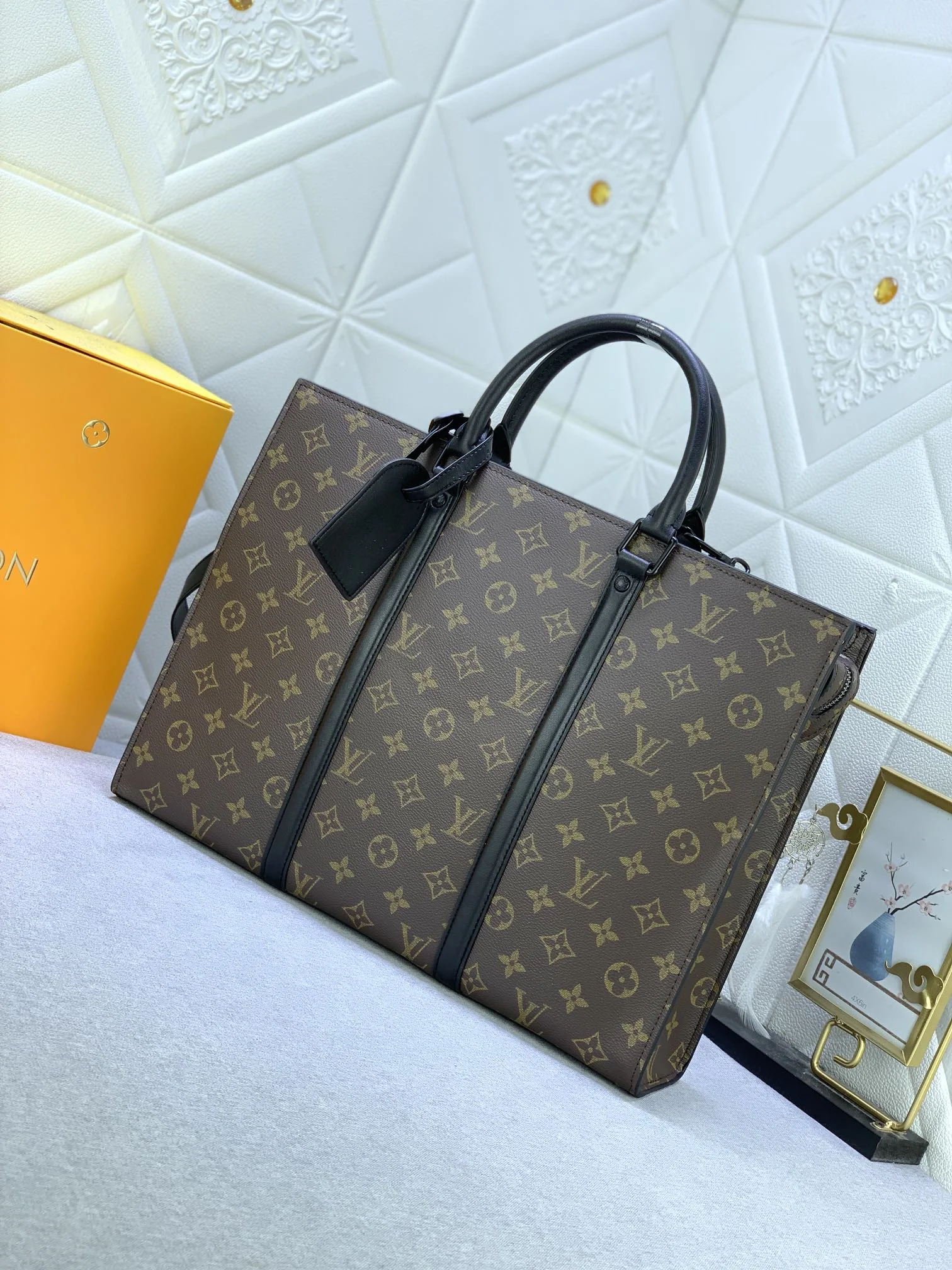 LV $96 gallery