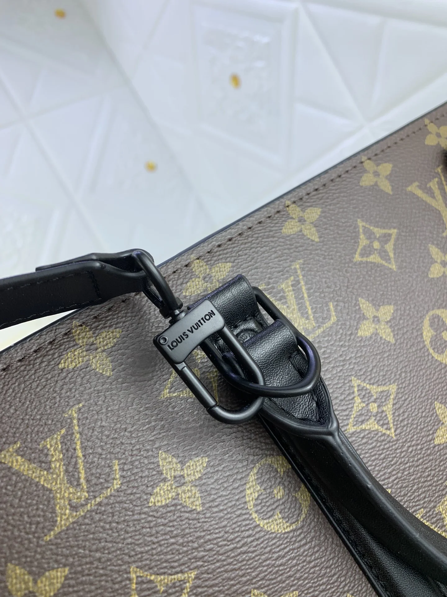 LV $96 gallery