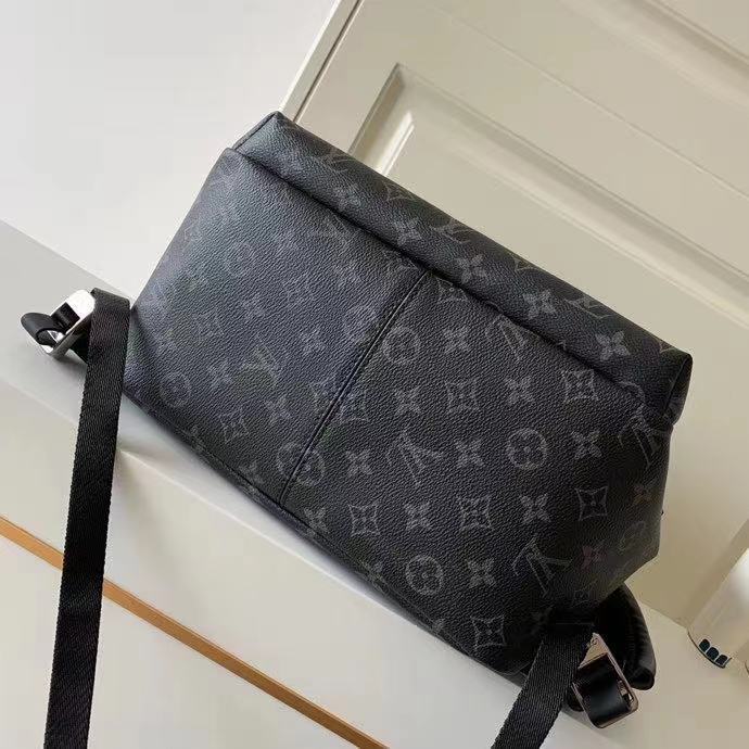 LV $97 gallery