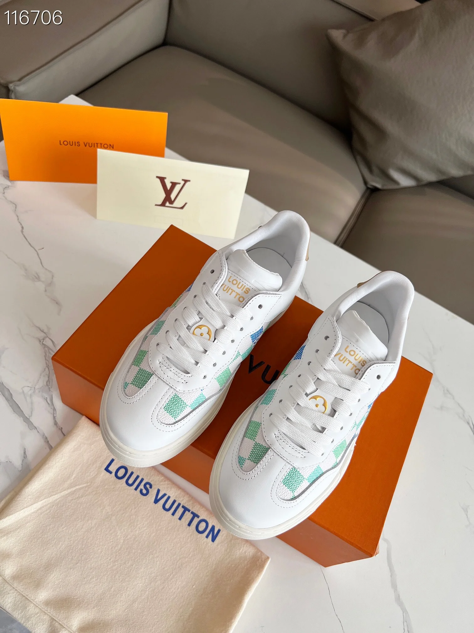 LV $99 gallery