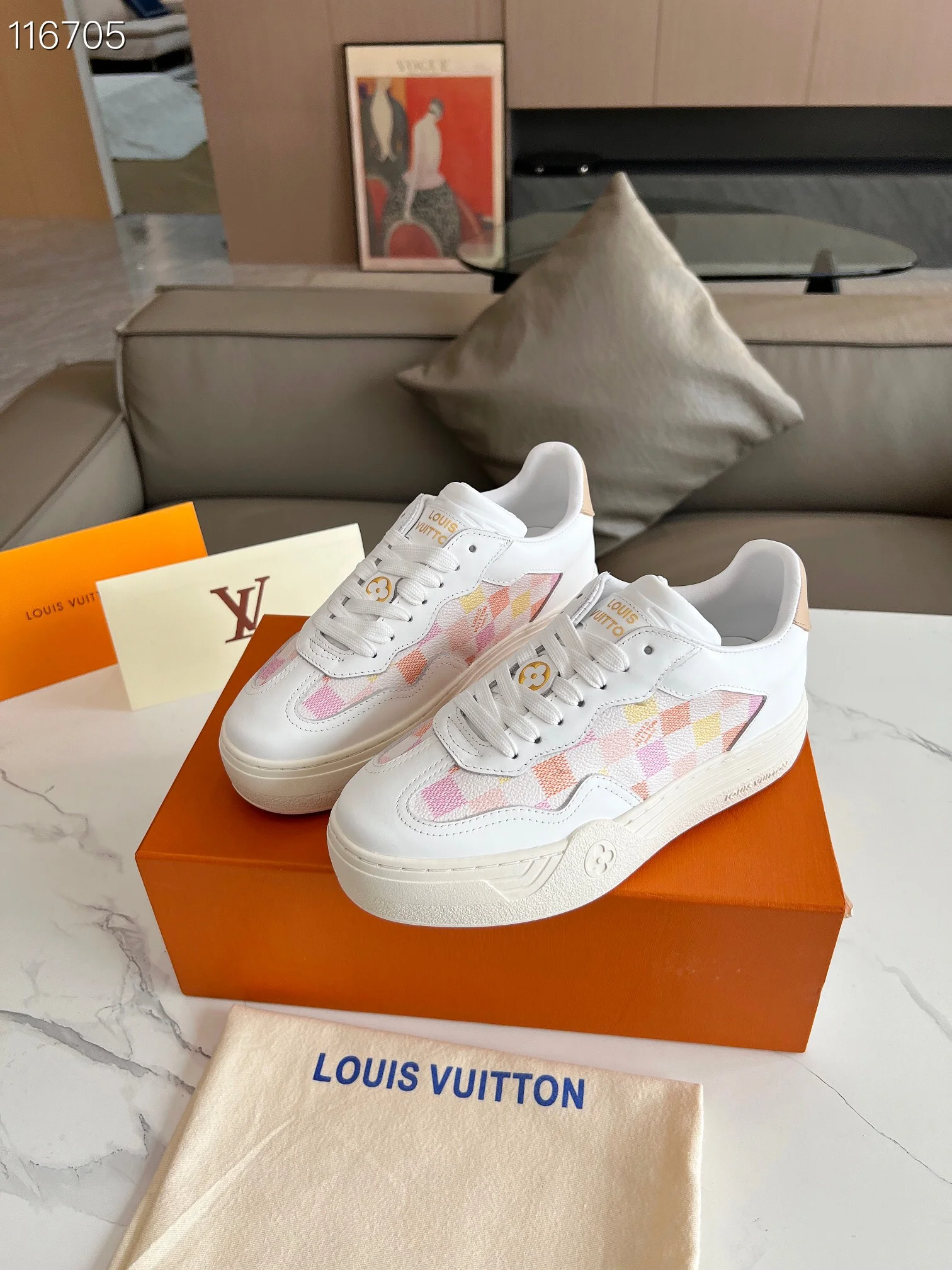 LV $99 gallery