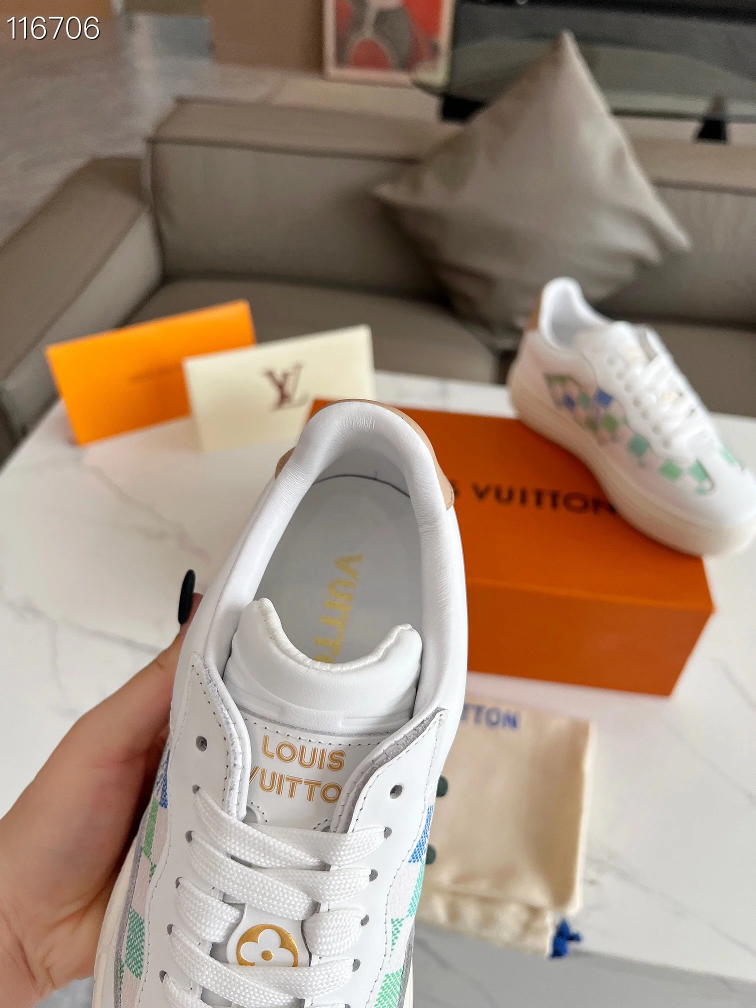 LV $99 gallery