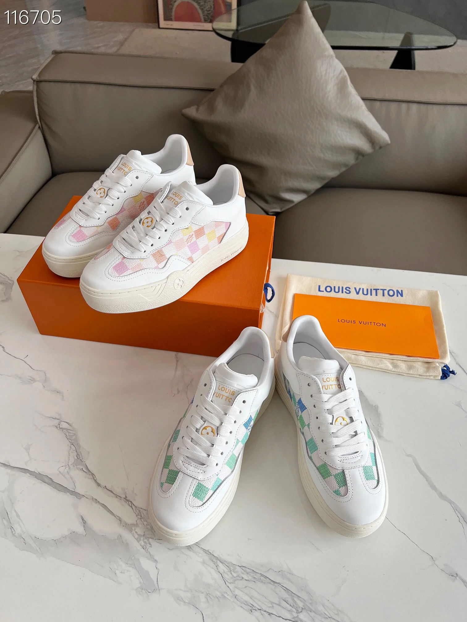 LV $99 gallery