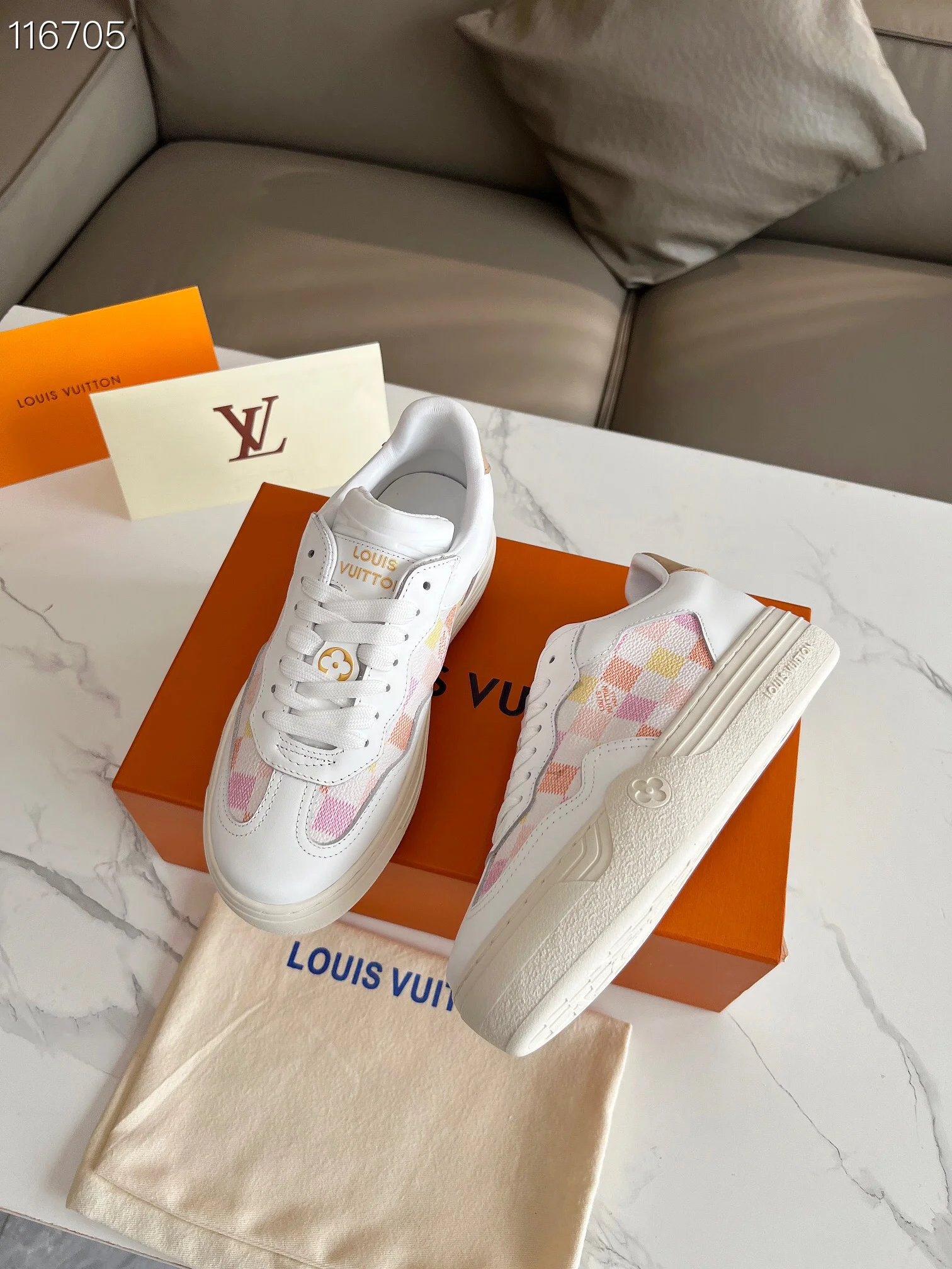 LV $99 gallery