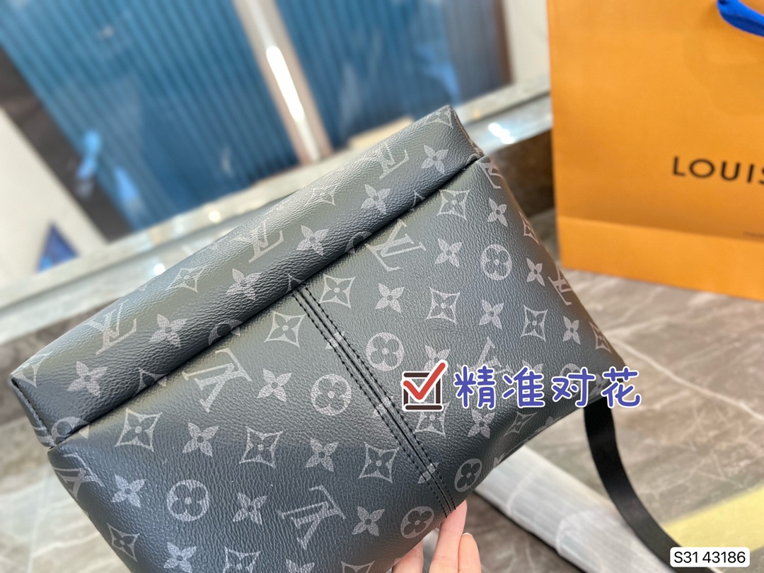 LV $99 gallery