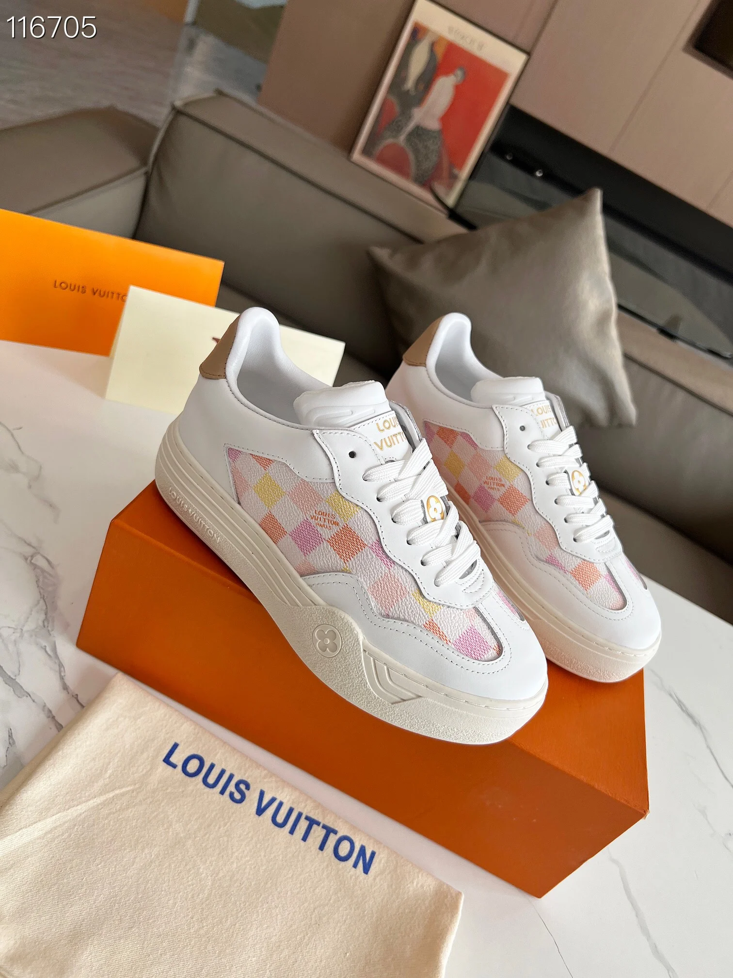 LV $99 gallery