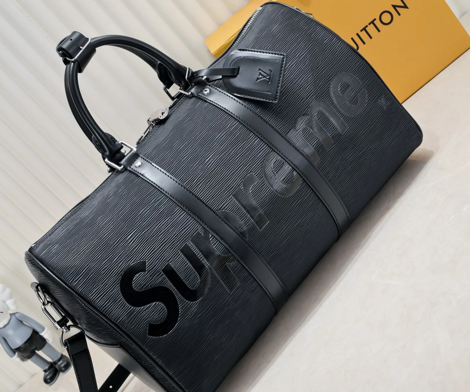 LV $99 gallery