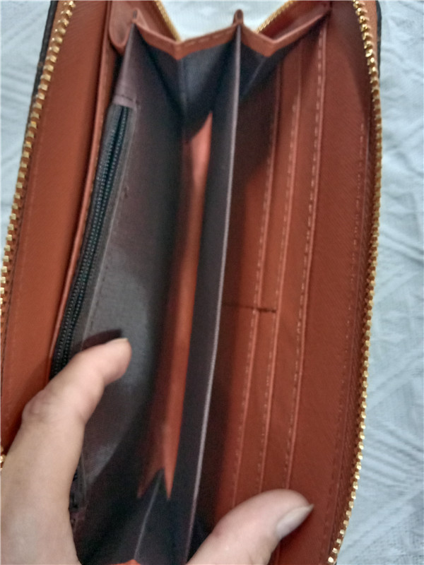 LV wallet MQ647-MQ649 No box gallery