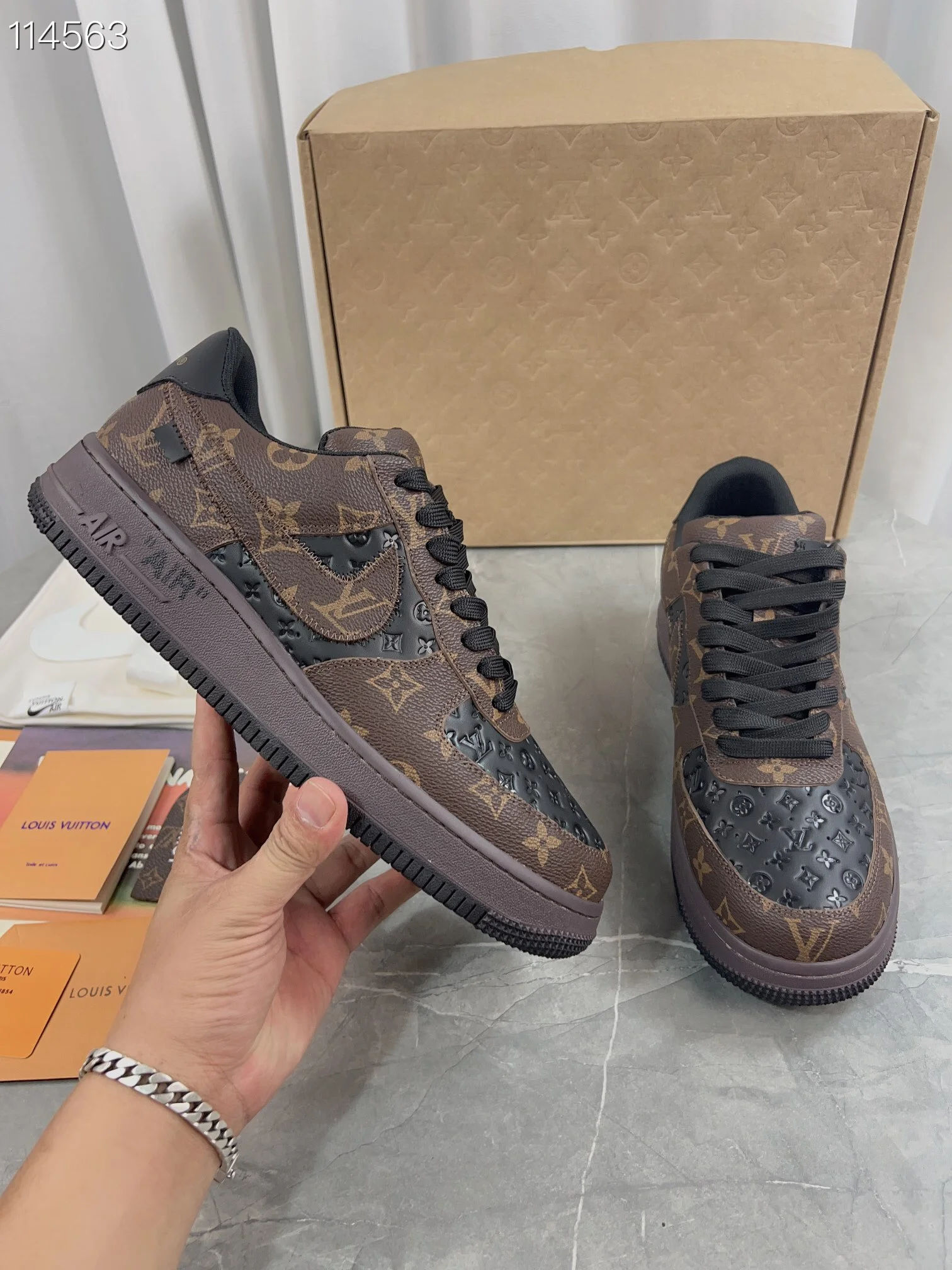 LV x Nike $119 gallery