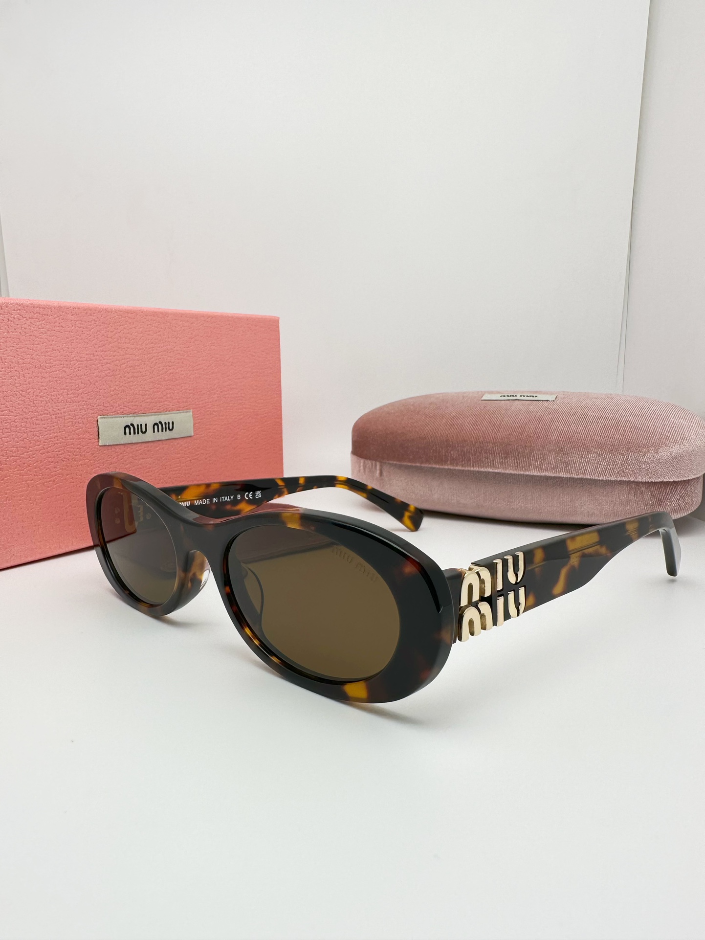 MIUMIU 23.99$  code 314-7339-R gallery