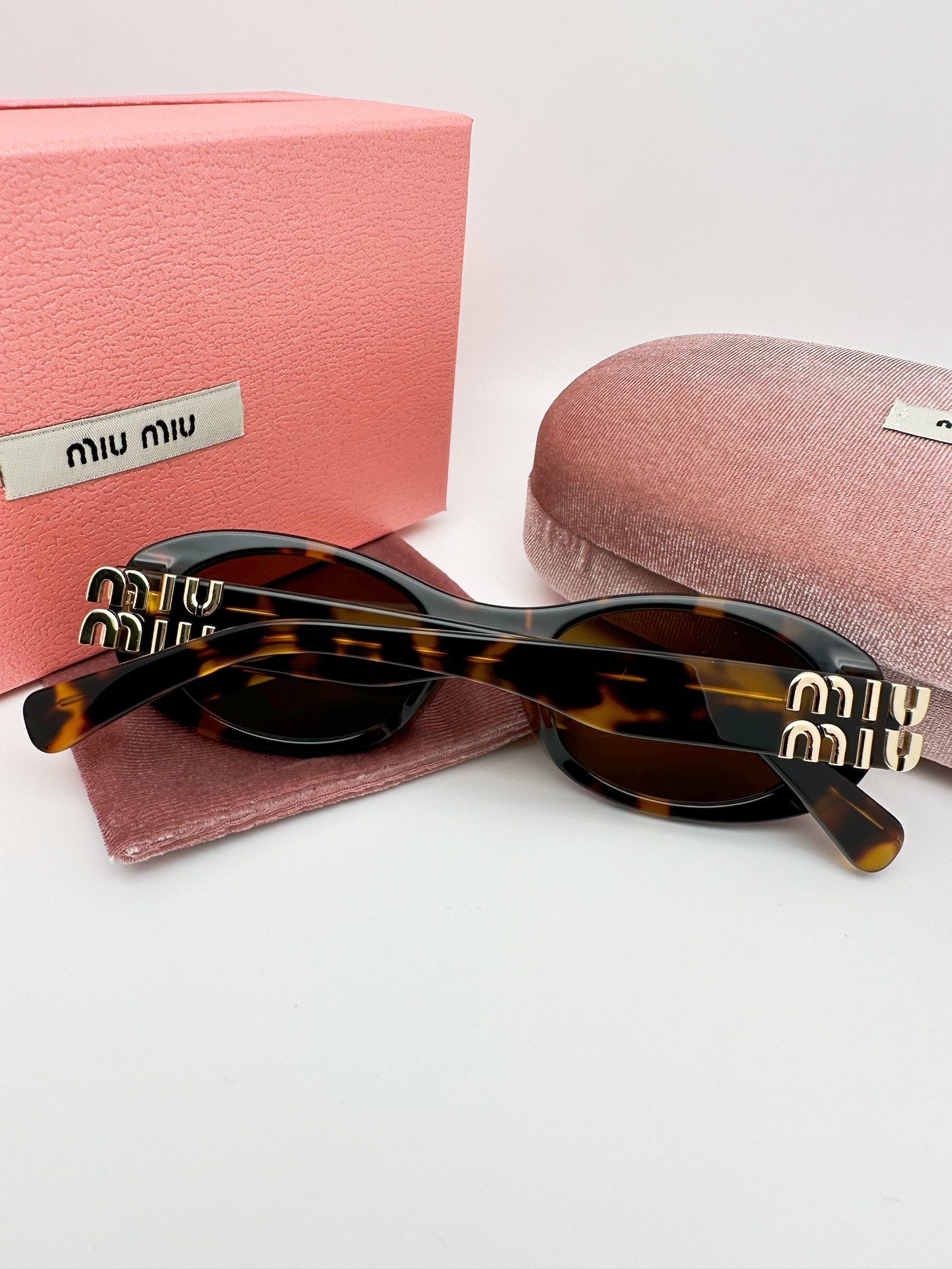 MIUMIU 23.99$  code 314-7339-R gallery