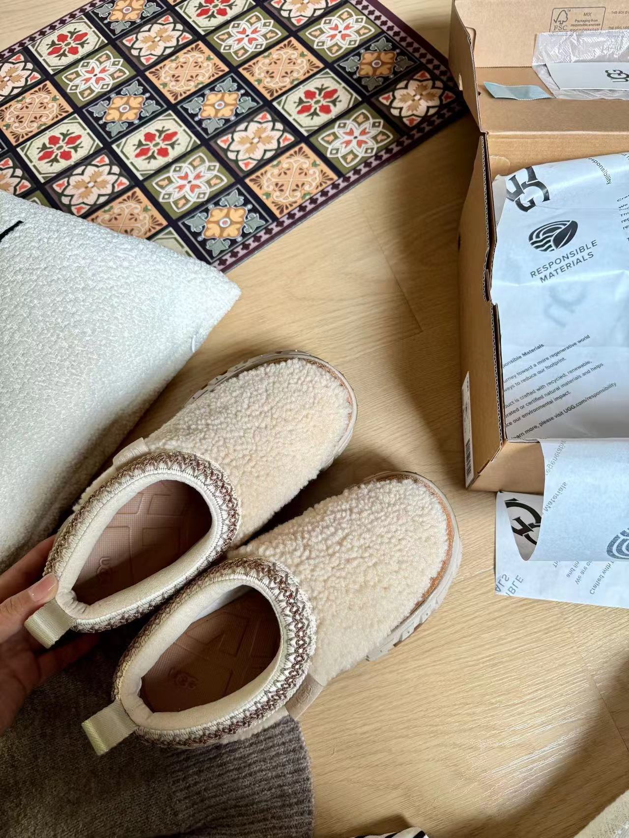 Maz163 UGG 69.99$ - UGG2 gallery