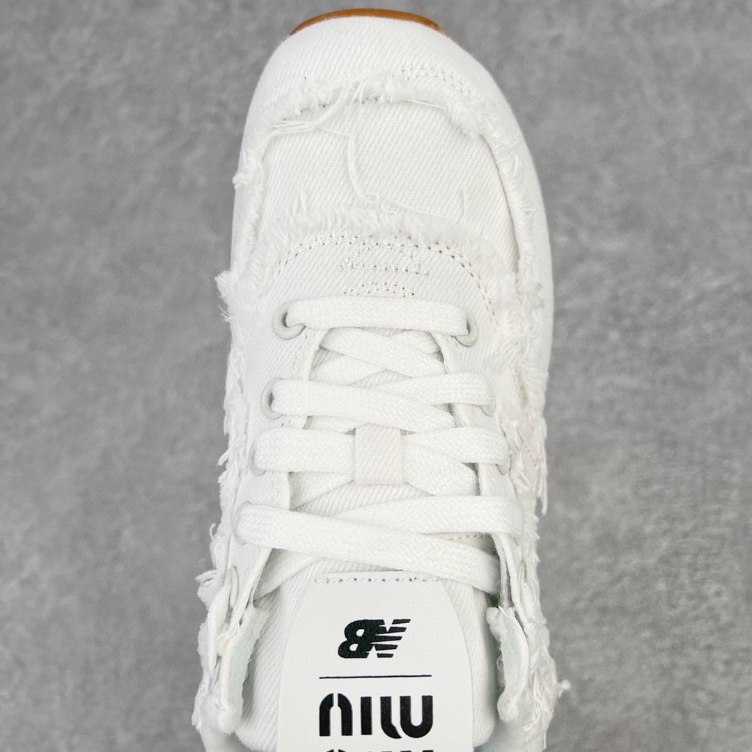 NB574&MIUMIU 62$    10350-T gallery