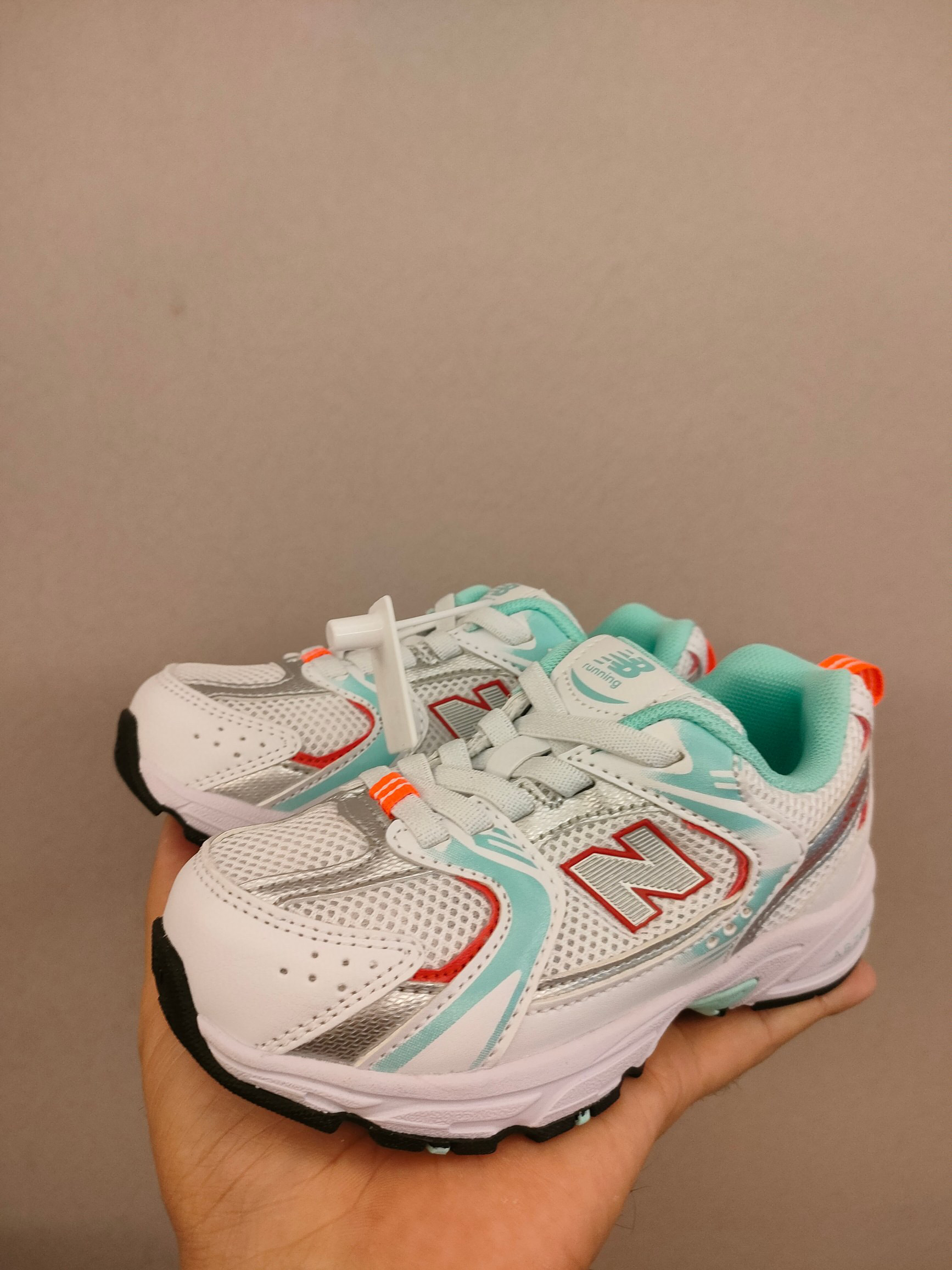 NB 43.81$    CODE 294-10322-T gallery