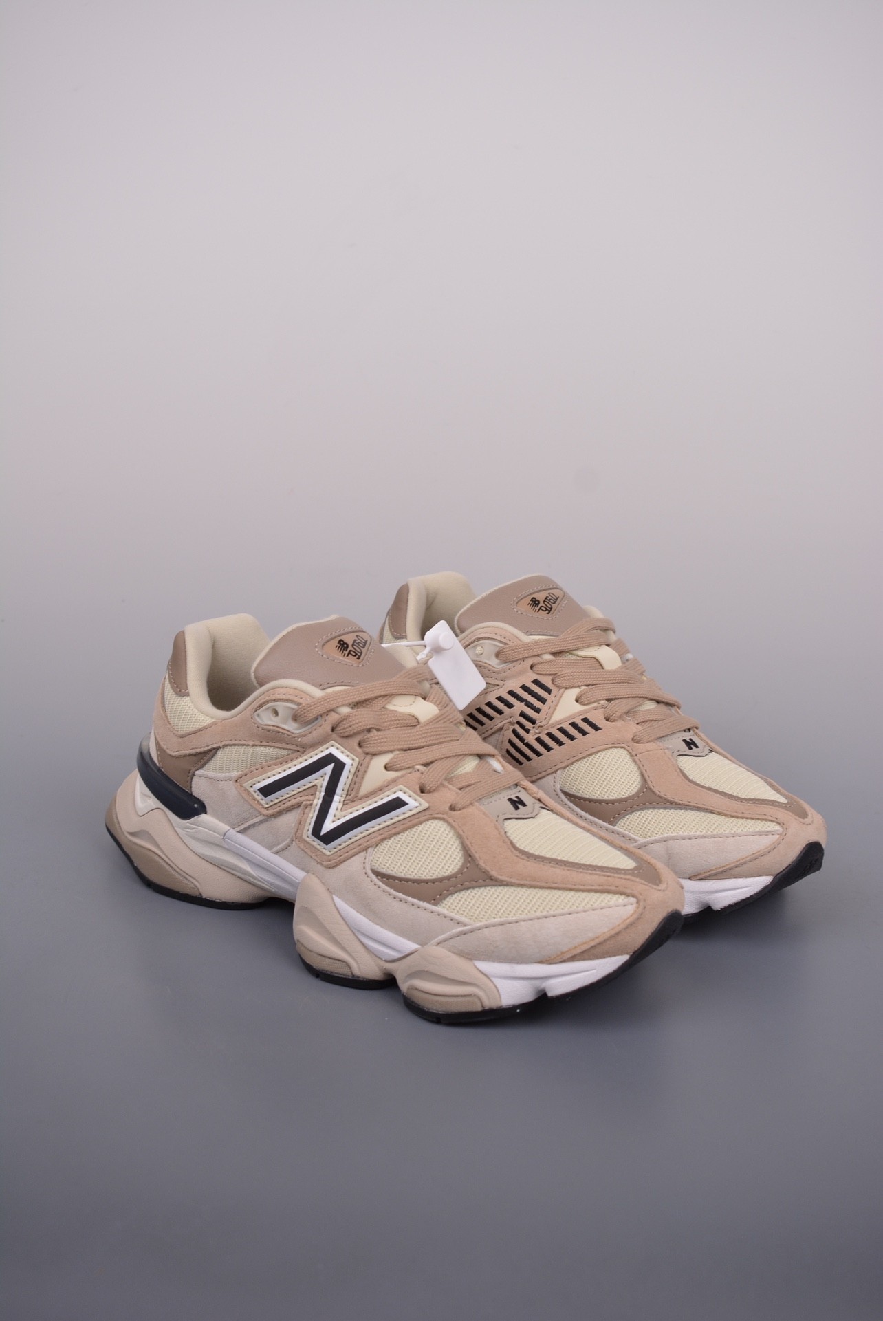 NB  61.21$   351-6799-R gallery